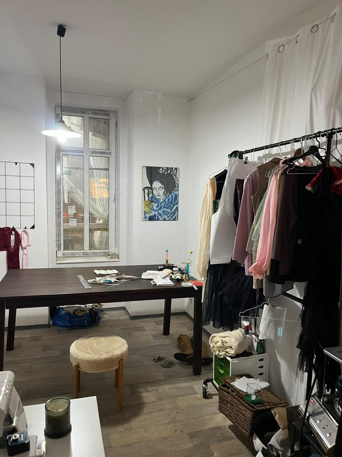 Ophelia Vintage pop up space studio